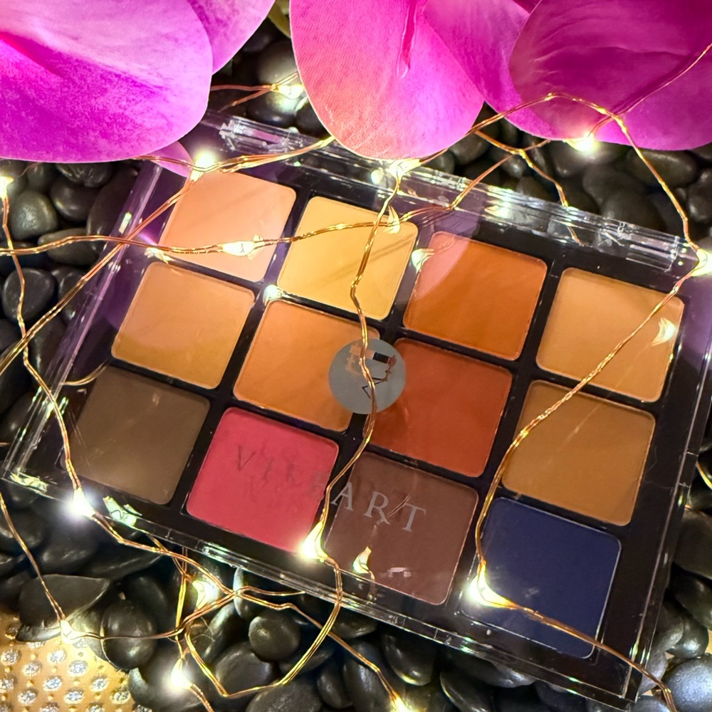 VISEART 12 Shade Professional Eye Shadow Palette $80 MSRP VPE14 Neutral Mattes